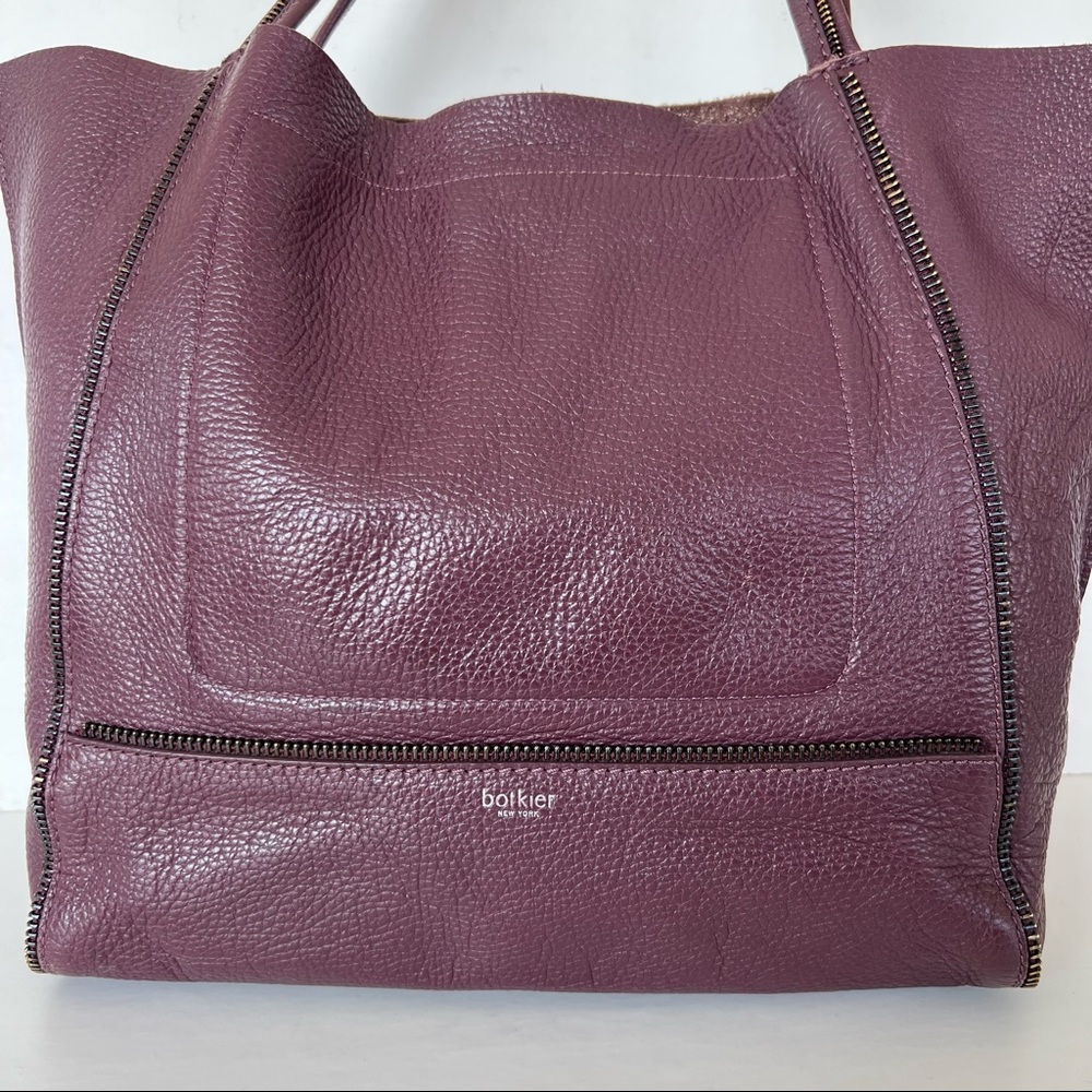 BOTKIER Soho Plum Burgundy Pebbled Leather Zipper Detail Large Shoulder Bag Tote - Picture 5 of 14